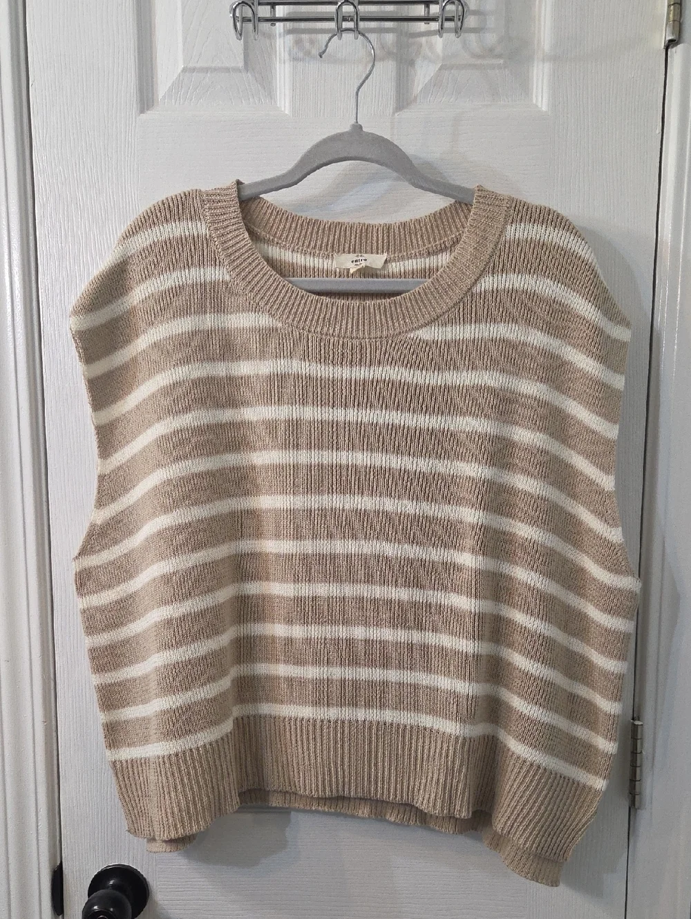 Striped Crewneck Summer Sleeveless Sweater in Beige and White - Picture 1 of 4